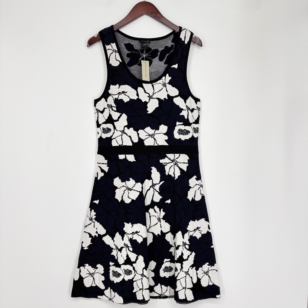NWT Ann Taylor Sz M Floral Knit Sleeveless‎ Fit & Flare Dress Navy White Black